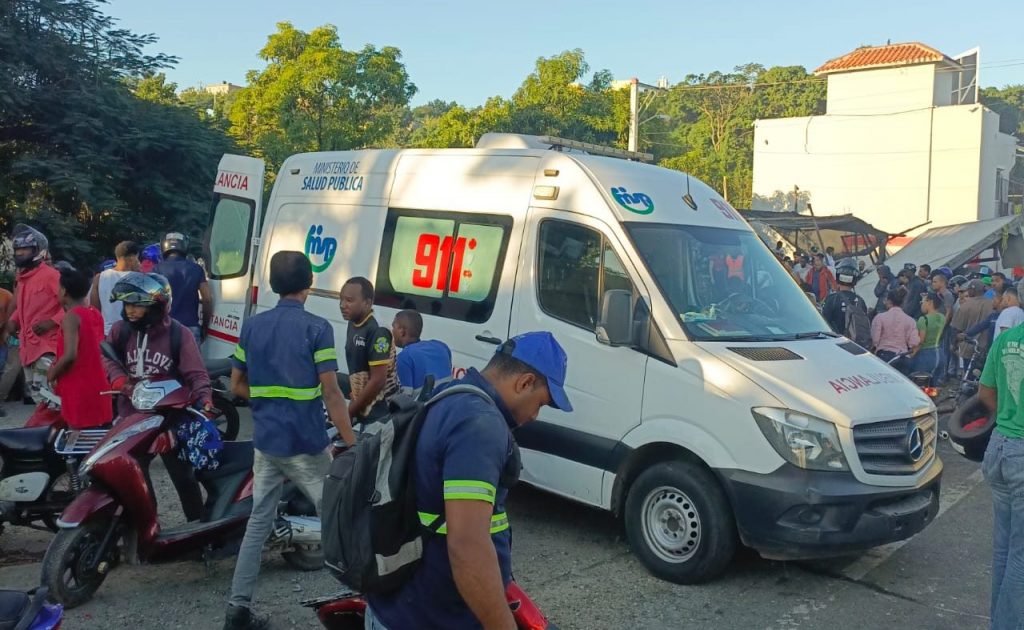 9-1-1 atendió a afectados en accidente de tránsito en Quita Sueño 9-1-1 atendió a afectados en accidente de tránsito en Quita Sueño