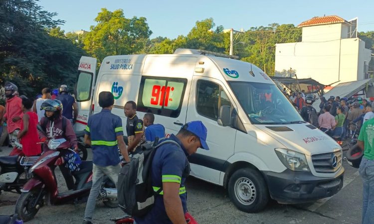9-1-1 atendió a afectados en accidente de tránsito en Quita Sueño