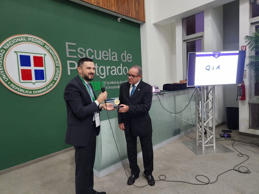 Escuela de Medicina UNPHU recibió a especialista de la Universidad de Medicina de Bulgaria Escuela de Medicina UNPHU recibió a especialista de la Universidad de Medicina de Bulgaria
