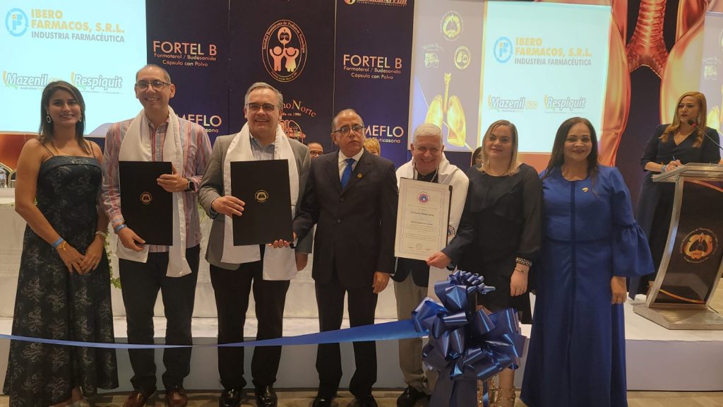 Neumólogos comenzaron su XVIII Congreso con intenso programa científico Neumólogos comenzaron su XVIII Congreso con intenso programa científico