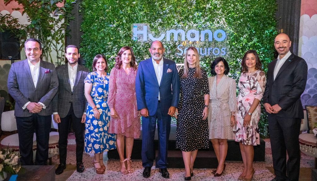 Humano Seguros dio la bienvenida a la Navidad compartiendo con periodistas Humano Seguros dio la bienvenida a la Navidad compartiendo con periodistas