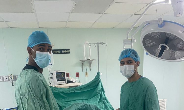 Ney Arias Lora finalizó con éxito operativo quirúrgico de reconstrucción ósea