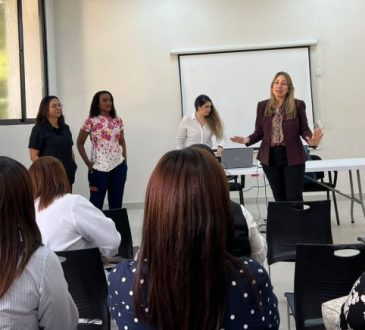 Personal del SNS se capacita en métodos anticonceptivos