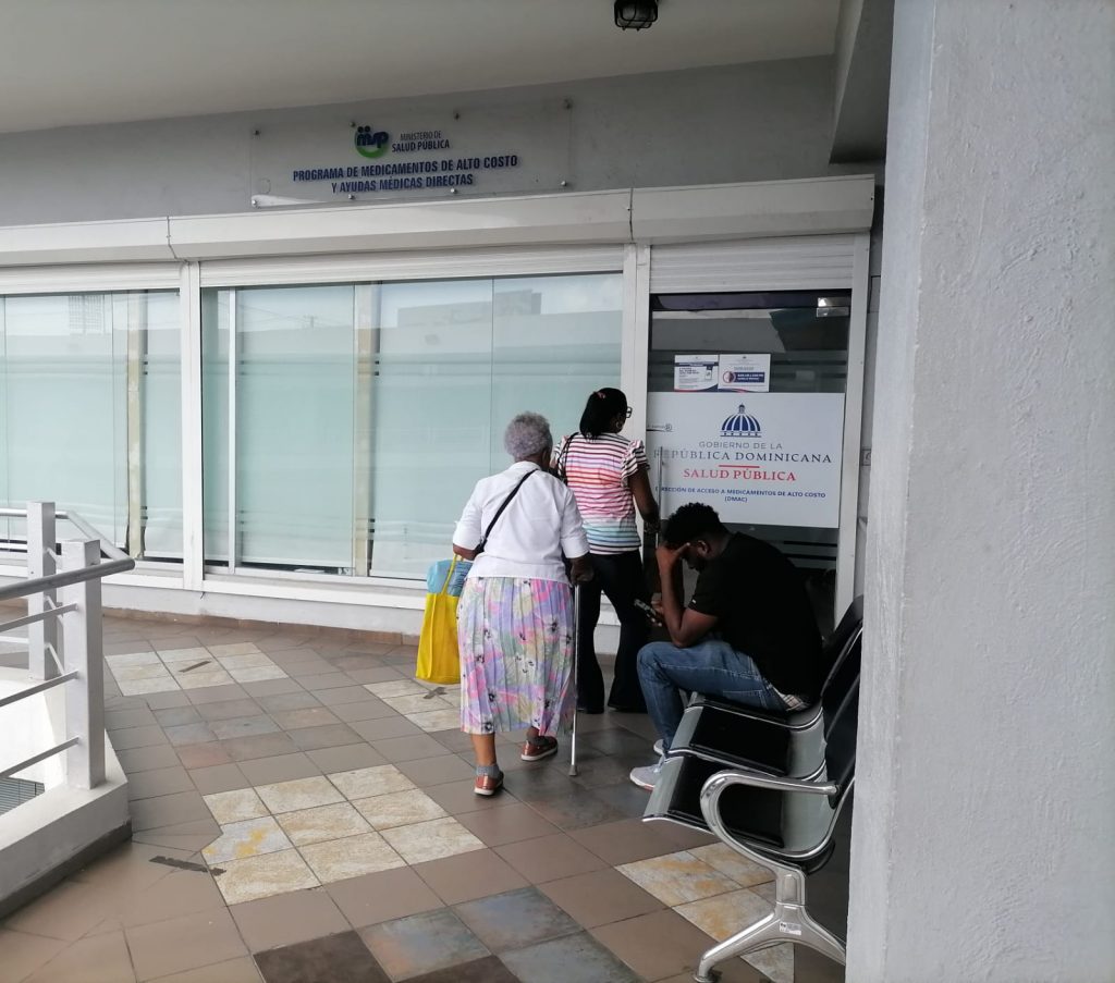 Neurólogos y Fundación Renacer destacan mejoras en cobertura de medicamentos de alto costo