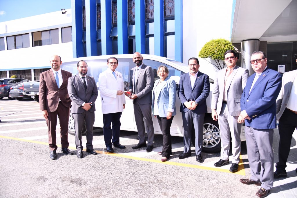 Gobierno de USA donó vehículo al Ministerio de Salud Pública Gobierno de USA donó vehículo al Ministerio de Salud Pública