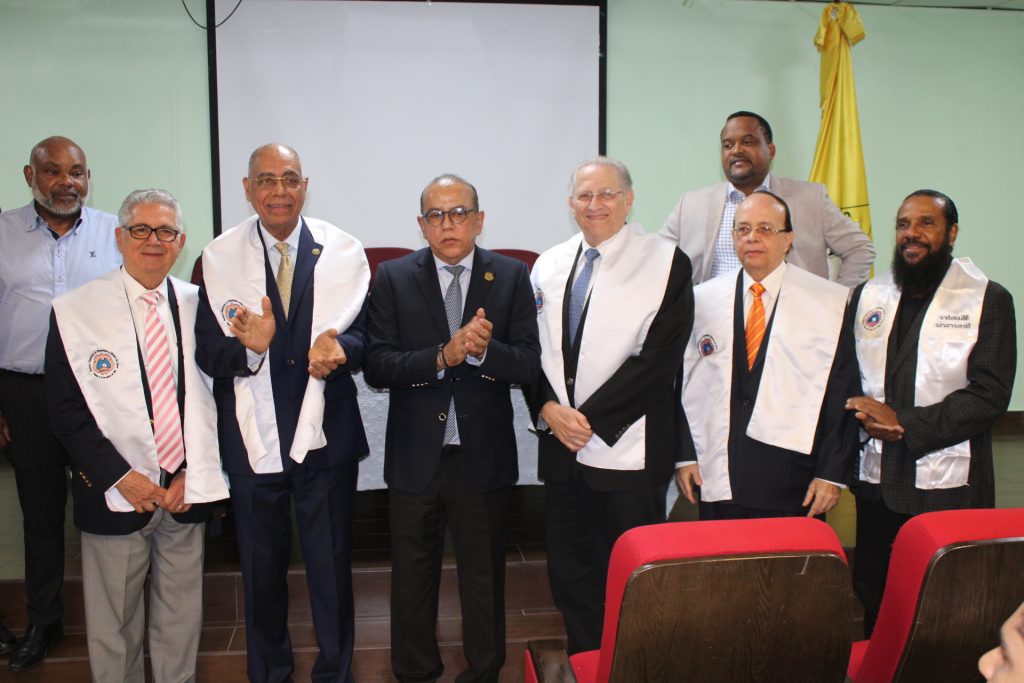 SDNCT exaltó al Dr. Bienvenido Peña como ‘Maestro de la Medicina Respiratoria’