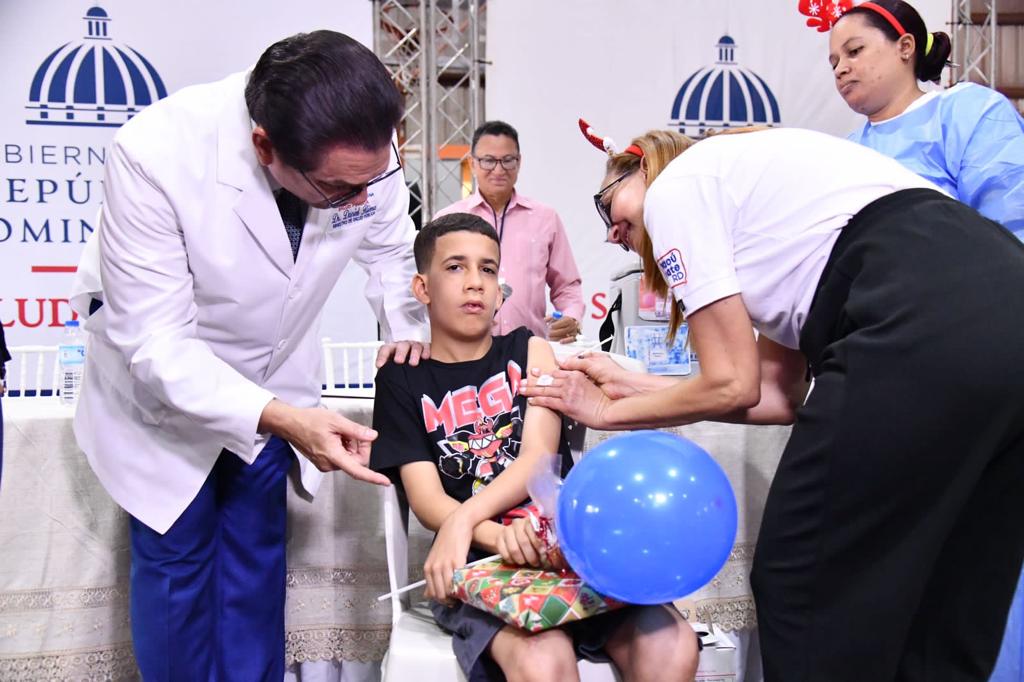MSP inmunizó a cientos de menores en Vacunaton de Santiago MSP inmunizó a cientos de menores en Vacunaton de Santiago