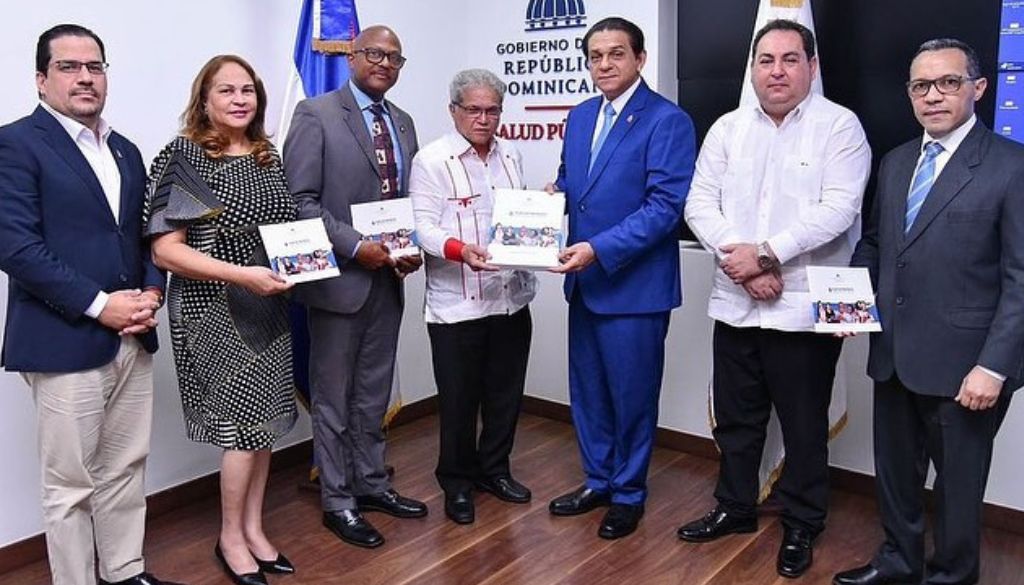 Directiva del CMD presentó su plan de trabajo al Gabinete de Salud