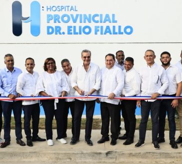 Gobierno inauguró dos centros de salud en Pedernales