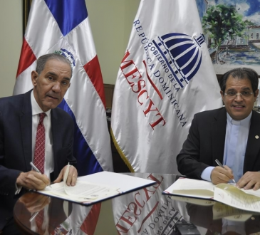 PUCMM y MESCyT beneficiarán a 15 psicólogos con becas