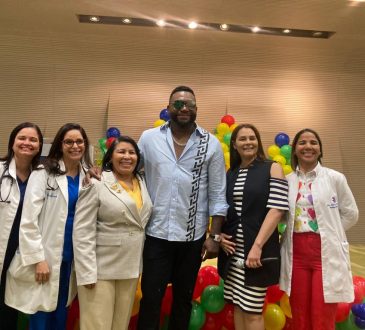 Fundación David Ortiz y CEDIMAT agasajan niños por el Día de Reyes
