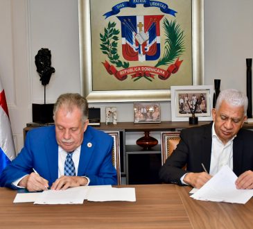 Cruz Roja Dominicana y Senado de la República firman acuerdo para promover donación de sangre