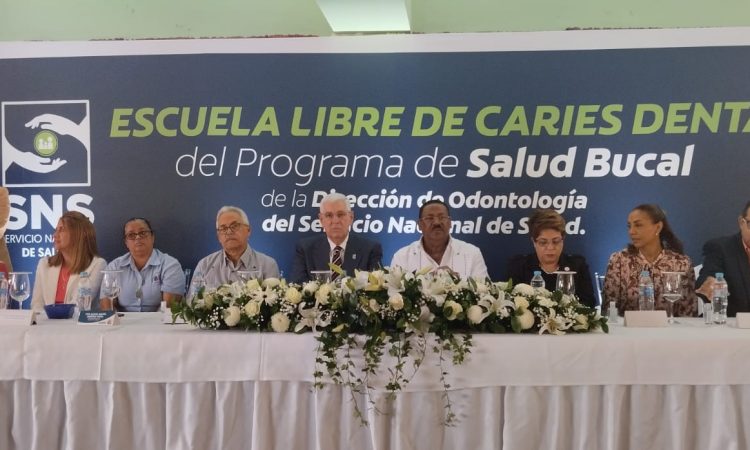 Programa bucal del SNS atendió a más de 600 niños en Santo Domingo Este