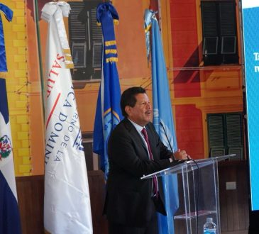 OPS lamentó fallecimiento del Dr. Roger Montes, pionero de la salud pública