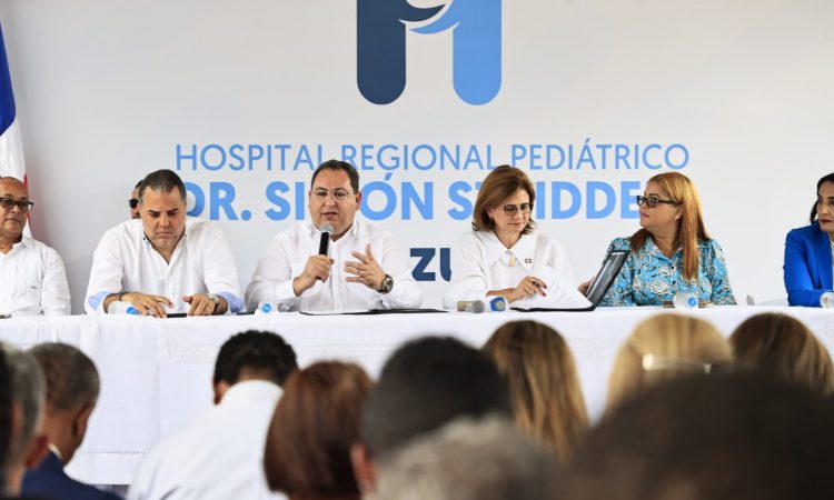 Gobierno anuncia primer hospital pediátrico del sur y ampliación del Morillo King en La Vega