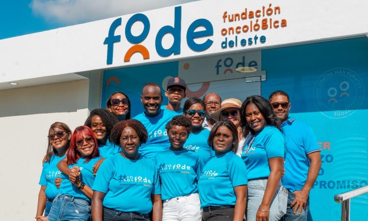 Fundación Oncológica del Este conmemoró la lucha contra el cáncer con su 'Día Azul'