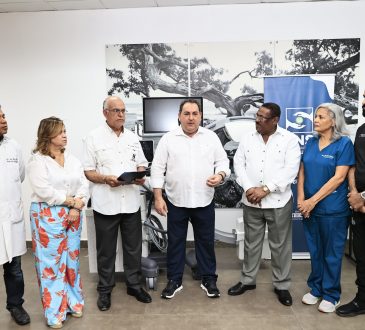 Cuatro hospitales de Santo Domingo reciben más de RD$29 millones en equipos