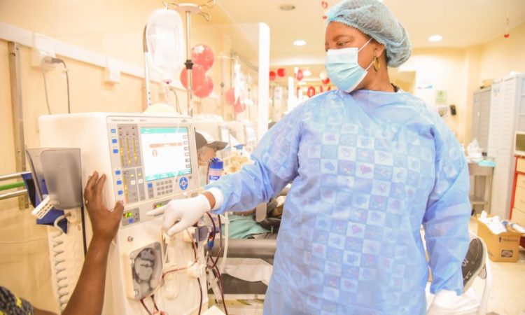 Programa de Diálisis del SNS asiste a más de 2,500 pacientes renales