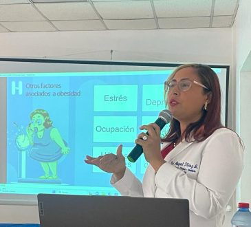 Hospital Rodolfo de la Cruz Lora imparte charla sobre obesidad