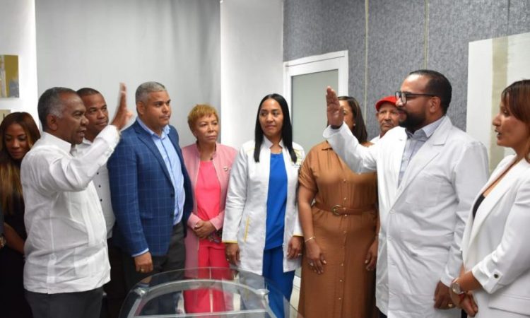 Dr. Wagner Guzmán asumió dirección del Hospital Regional Juan Pablo Pina