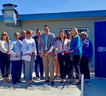 Fundación Popular y UNFPA entregan pozo de agua al Hospital de Engombe