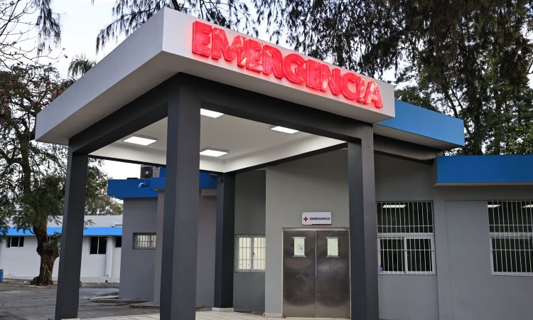 SNS refuerza hospitales de la Red Pública por asueto de Semana Santa