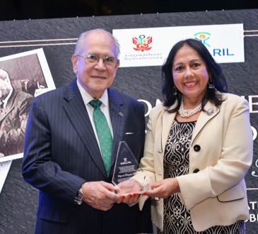 SISALRIL rindió homenaje póstumo a Edgardo Rebagliati Martins