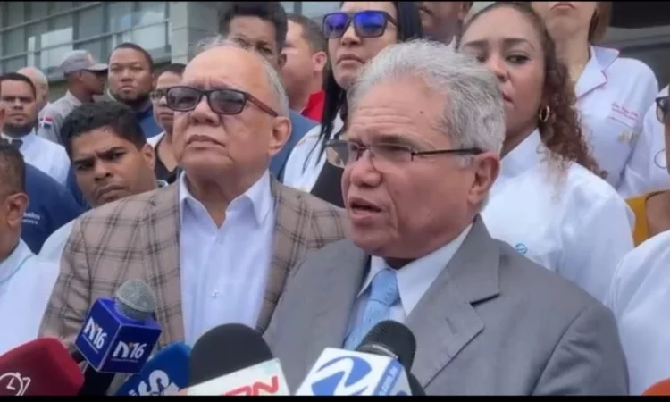 CMD pide frenar 'festín' de los juzgados en su afán de criminalizar a los médicos