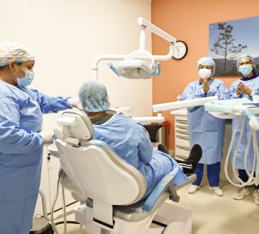 SNS inauguró primera Unidad de Implantología de la Red Pública