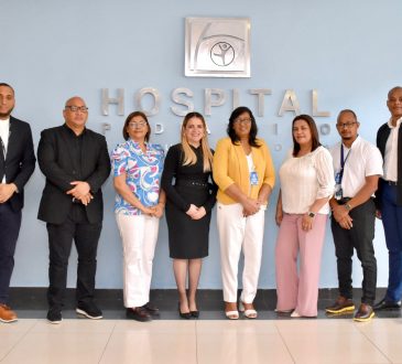 Pediátricos Reid Cabral y Hugo Mnedoza sostienen encuentro para fortalecer atención infantil