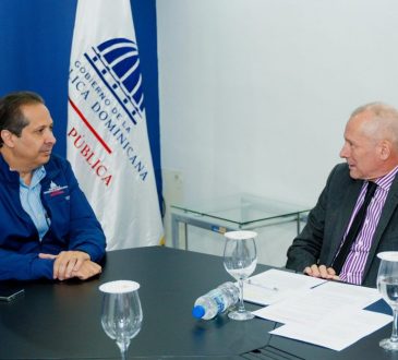 Agencia Francesa para el Desarrollo evalúa proyectos de cooperación en salud en la República Dominicana