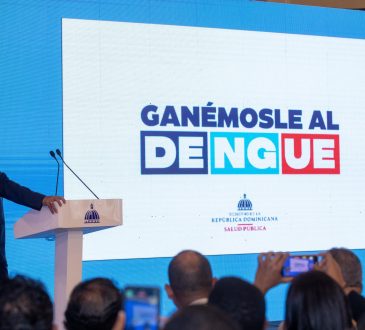 Salud Pública lanza su campaña 'Ganémosle al Dengue'