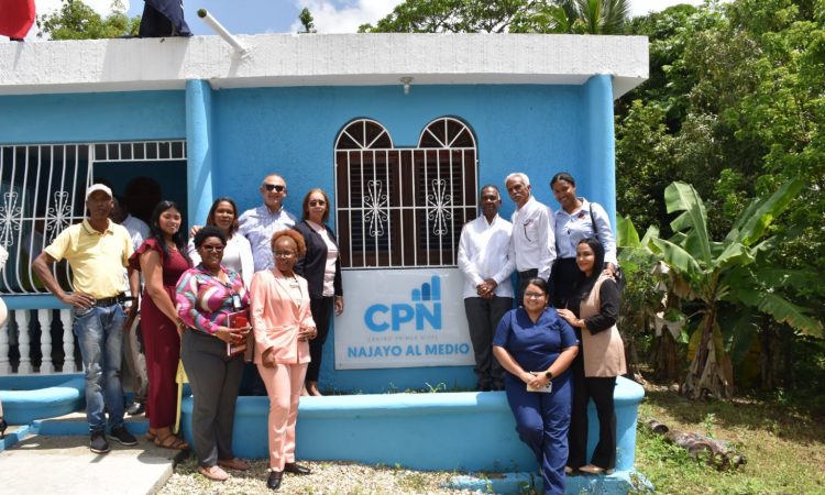 Regional Valdesia entrega los CPN Najayo al Medio y La Pared