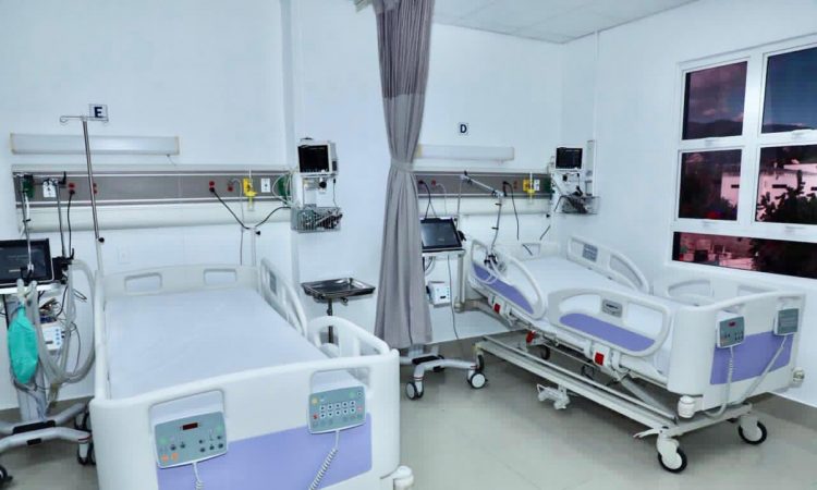 La nueva UCI del Hospital Regional Taiwán salva vidas en la región sur