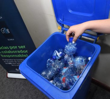 SNS refuerza su iniciativa de reciclaje y reforestación ambiental