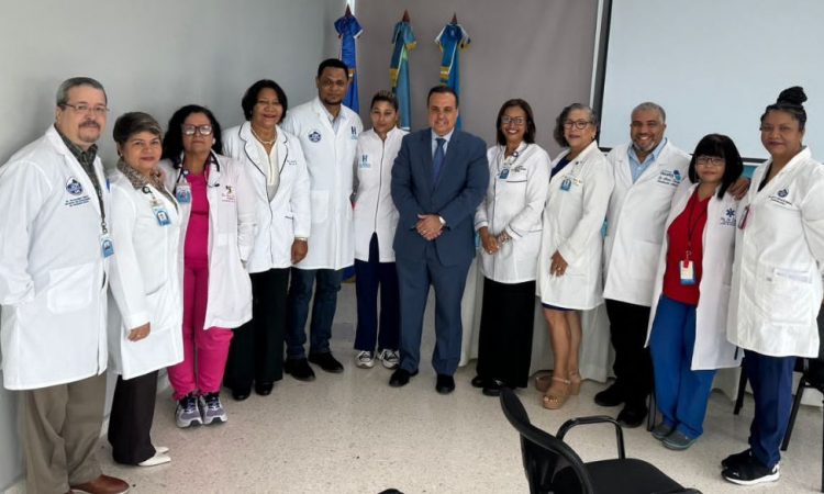 Hospital Dr. Marcelino Vélez incluye subespecialidad en sonografía de emergencia con aval de O&Med
