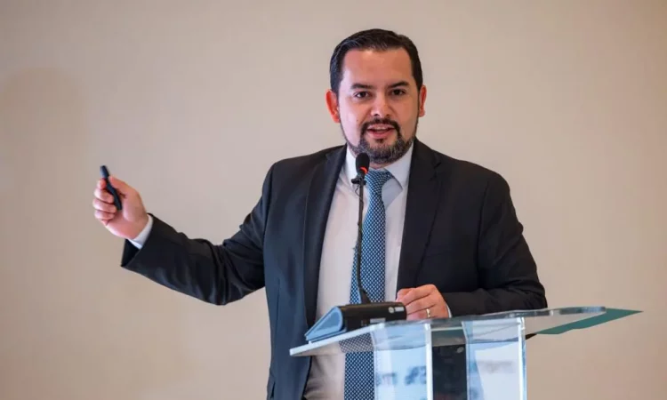 Tomás Ayala