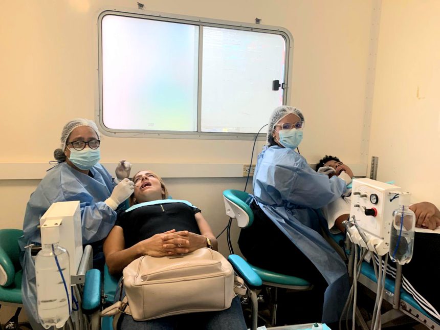 Hospital Cabral y Báez realiza jornada de atenciones médicas en Expo Amaprosan 2024