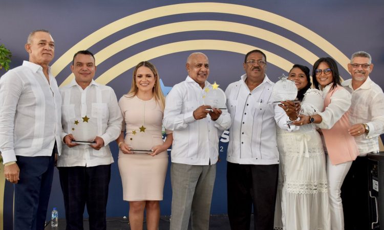 SNS premia desempeño hospitalario de hospitales, CPN y regionales