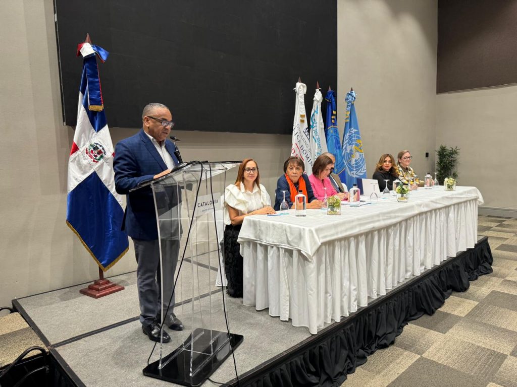 SDOG explica importancia de la vacunación en embarazadas y cómo abordar la hepatitis B en el embarazo