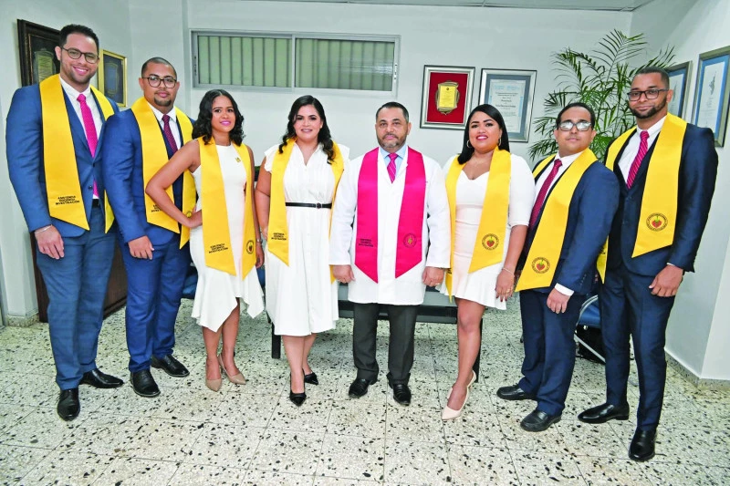 Instituto Dominicano de Cardiología graduó a 10 nuevos especialistas