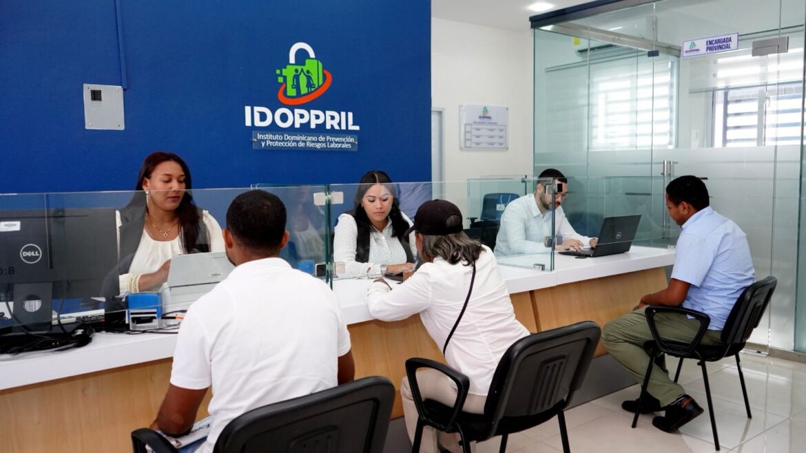 IDOPPRIL instala nuevo módulo de atención en Santiago