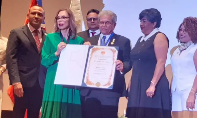 SDP honra al Dr. Waldo Suero como 'Pediatra emérito'