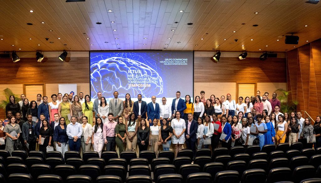 Grupo de Neurología Vascular y Neurointervención celebró simposio sobre ictus