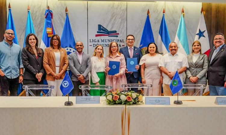 Sociedad Dominicana de Infectología y Parlacen firman acuerdo para fortalecer la salud pública en la región