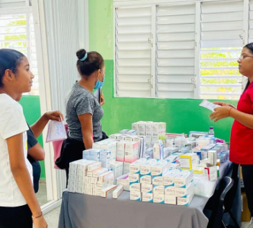 Cementos Cibao y Fundación Cruz Jiminián realizan exitoso operativo médico en Guayabal, Santiago