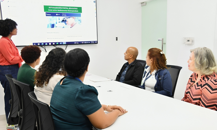 Inicia capacitación en bioterapéuticos para técnicos de Digemaps con respaldo de Fedefarma
