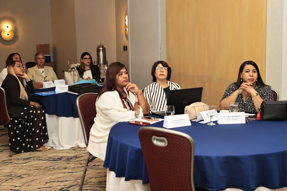 SNS concluye tercer taller para acreditación internacional de laboratorios clínicos