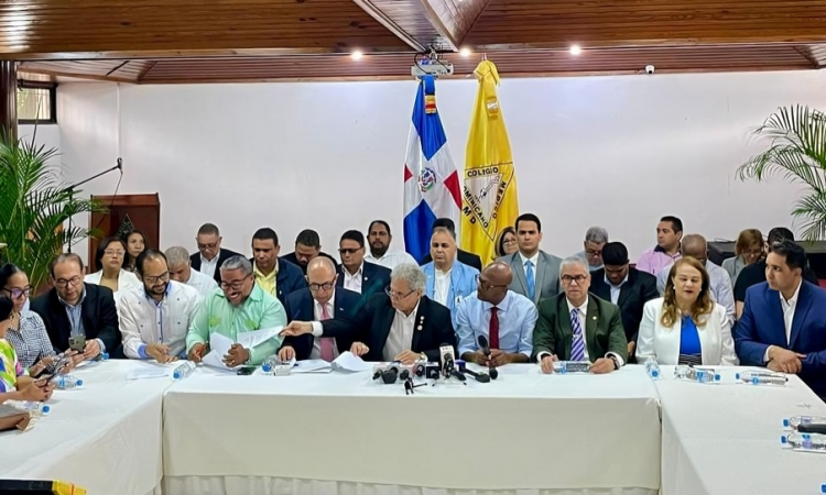 CMD y ADARS firman histórico acuerdo para asignar códigos a emergenciólogos y radiólogos