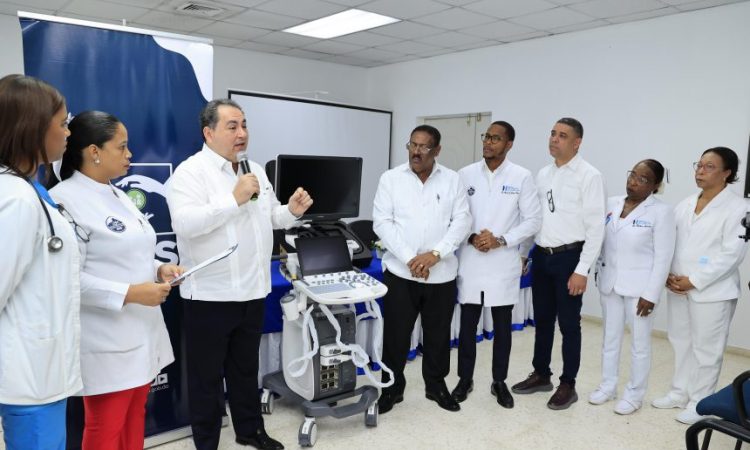 SNS entregó equipos médicos a seis centros de salud SNS entregó equipos médicos a seis centros de salud